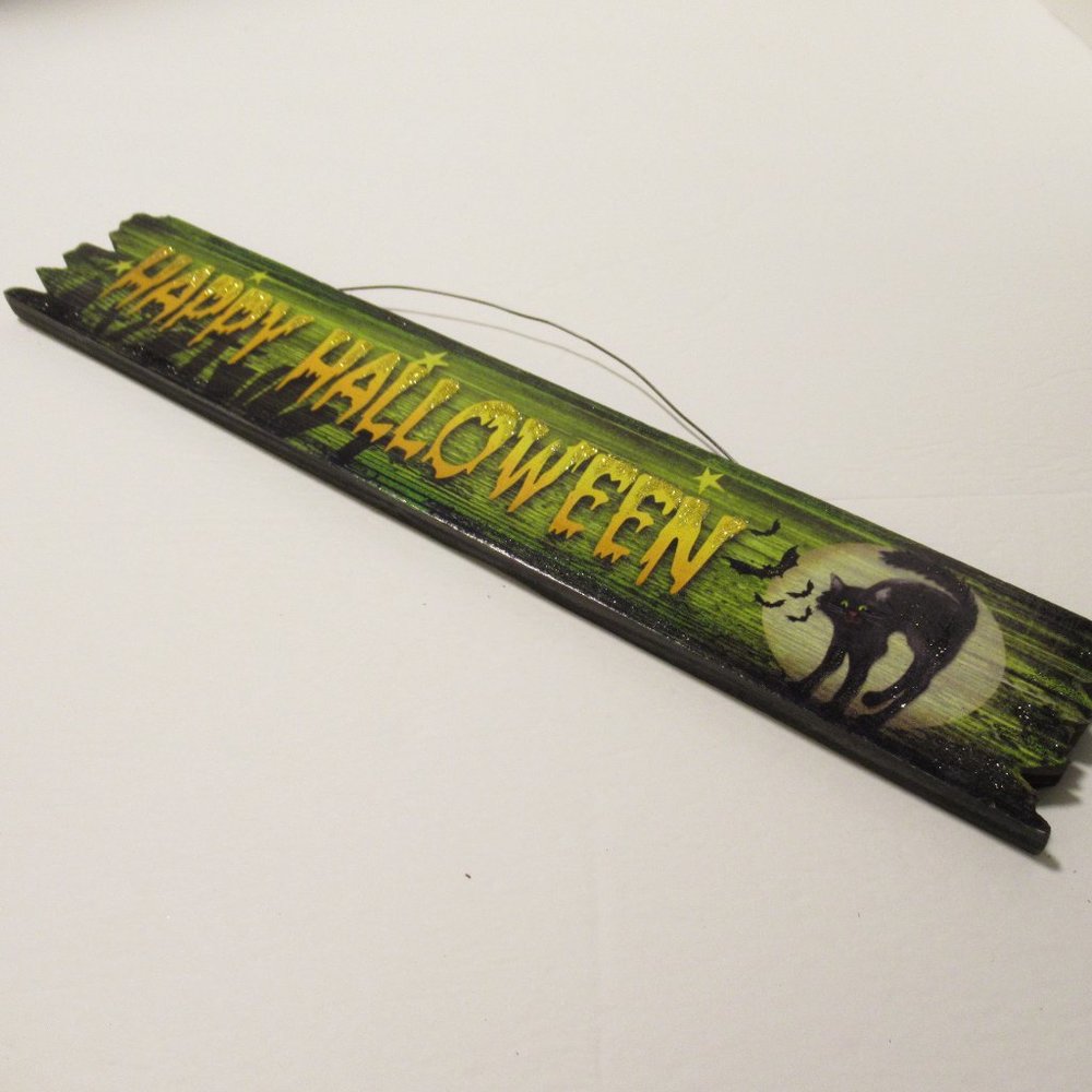 Happy Halloween Sign - Picture 9 of 10